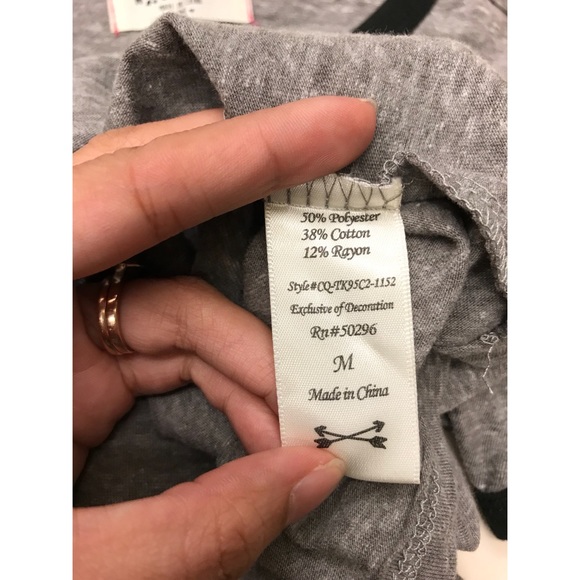 🇺🇸Wild Kiss Patch Graphic Tee - Picture 6 of 6